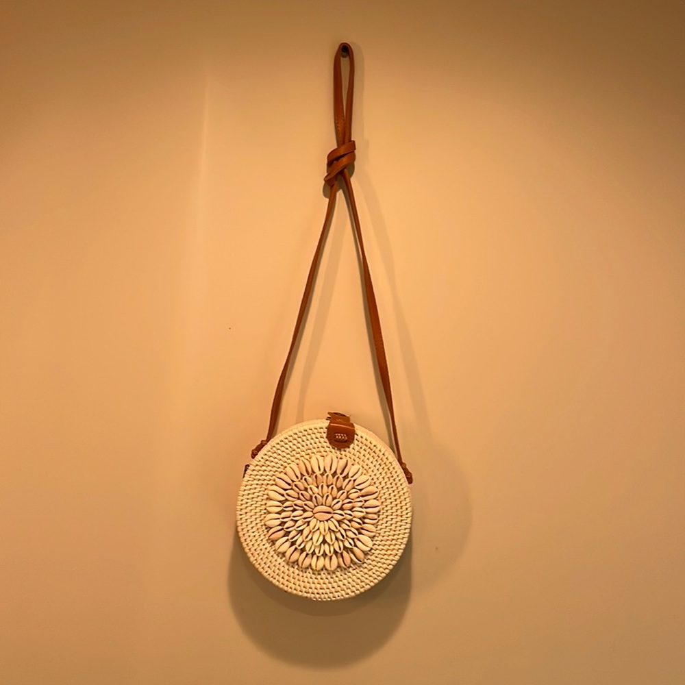 Shelby Round Rattan Crossbody